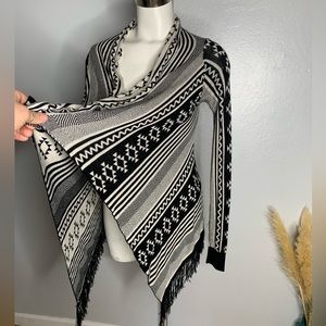 Forever 21 Aztec Southwestern Cardigan Sweater Black White w/ Fringes OSFM